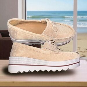 Nude Pre Loved Size 37/6 Suede Platform Loafers